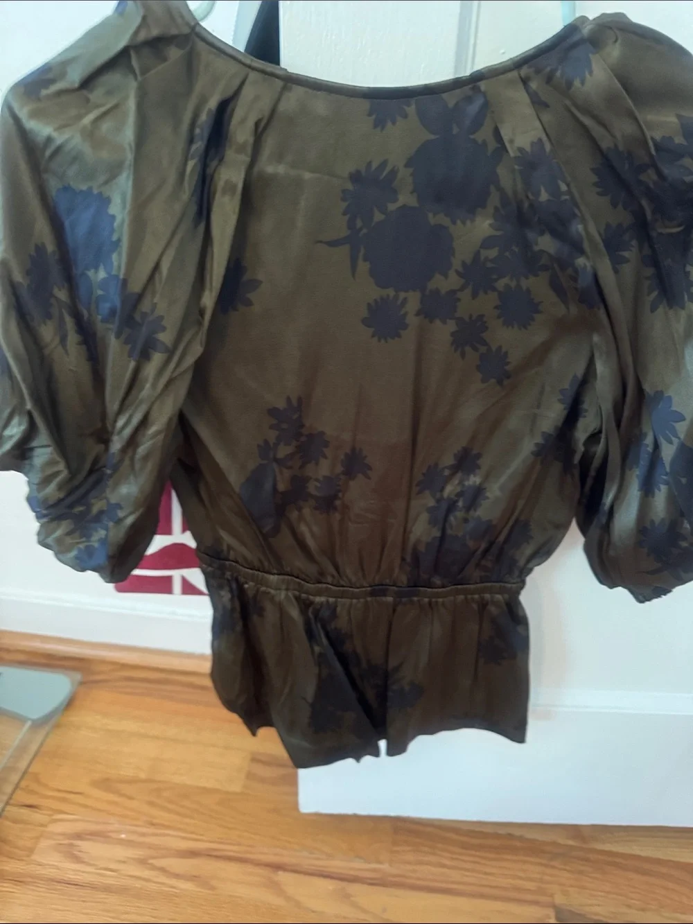 Madewell Olive Green V-Neck Puff-Sleeve Blouse with Black Floral